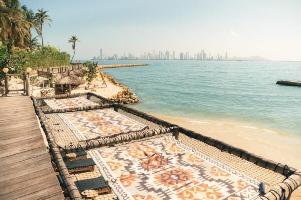 ÉTEKA BEACH DAY PASS VIP