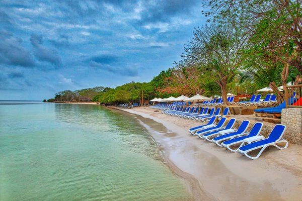 ISLA DEL ENCANTO - DAY TOUR PREMIUM